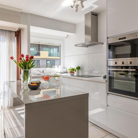 Weloveoostende - Newly Renovated Large Apartment 150M From The Beach - Including Bed Sheets And Final Clea-Ning Ngoại thất bức ảnh
