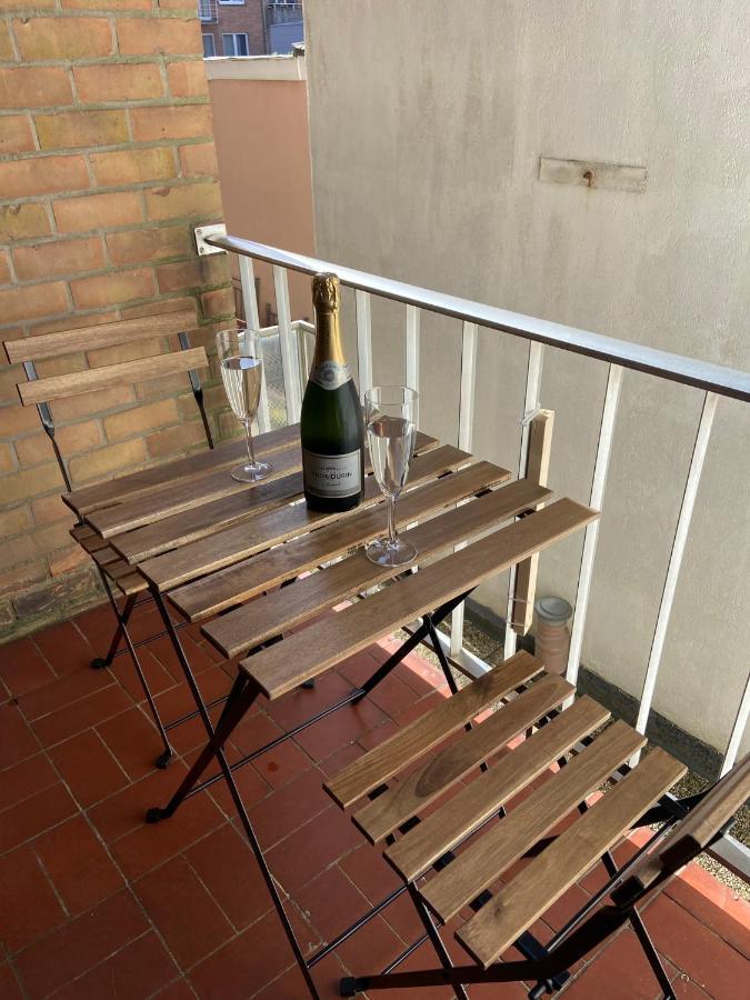 Weloveoostende - Newly Renovated Large Apartment 150M From The Beach - Including Bed Sheets And Final Clea-Ning Ngoại thất bức ảnh