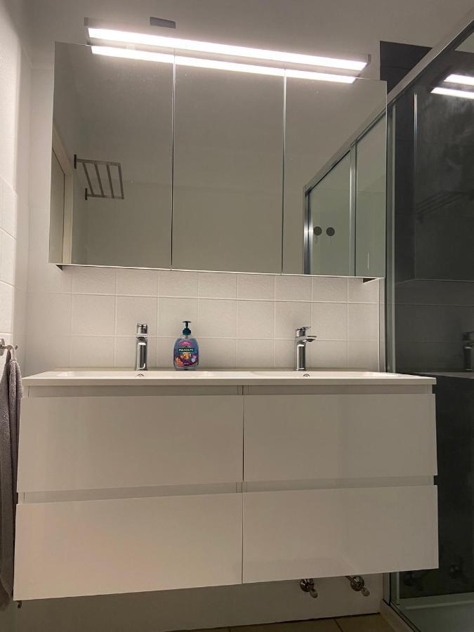 Weloveoostende - Newly Renovated Large Apartment 150M From The Beach - Including Bed Sheets And Final Clea-Ning Ngoại thất bức ảnh